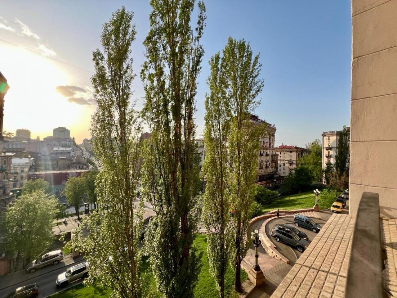 Apartments Rentals Ukraine On Kreshchatik Kyiv Exterior foto