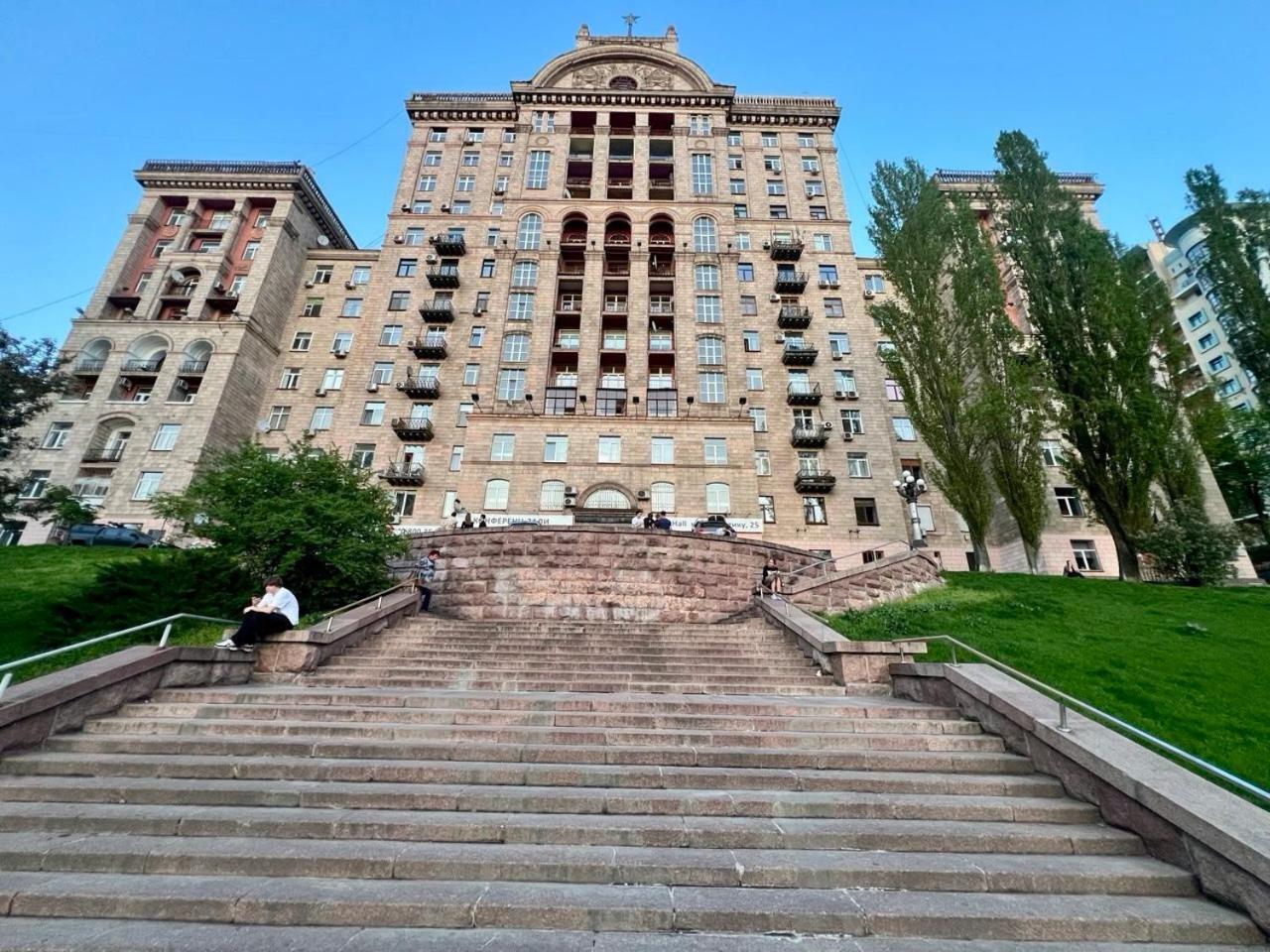Apartments Rentals Ukraine On Kreshchatik Kyiv Exterior foto