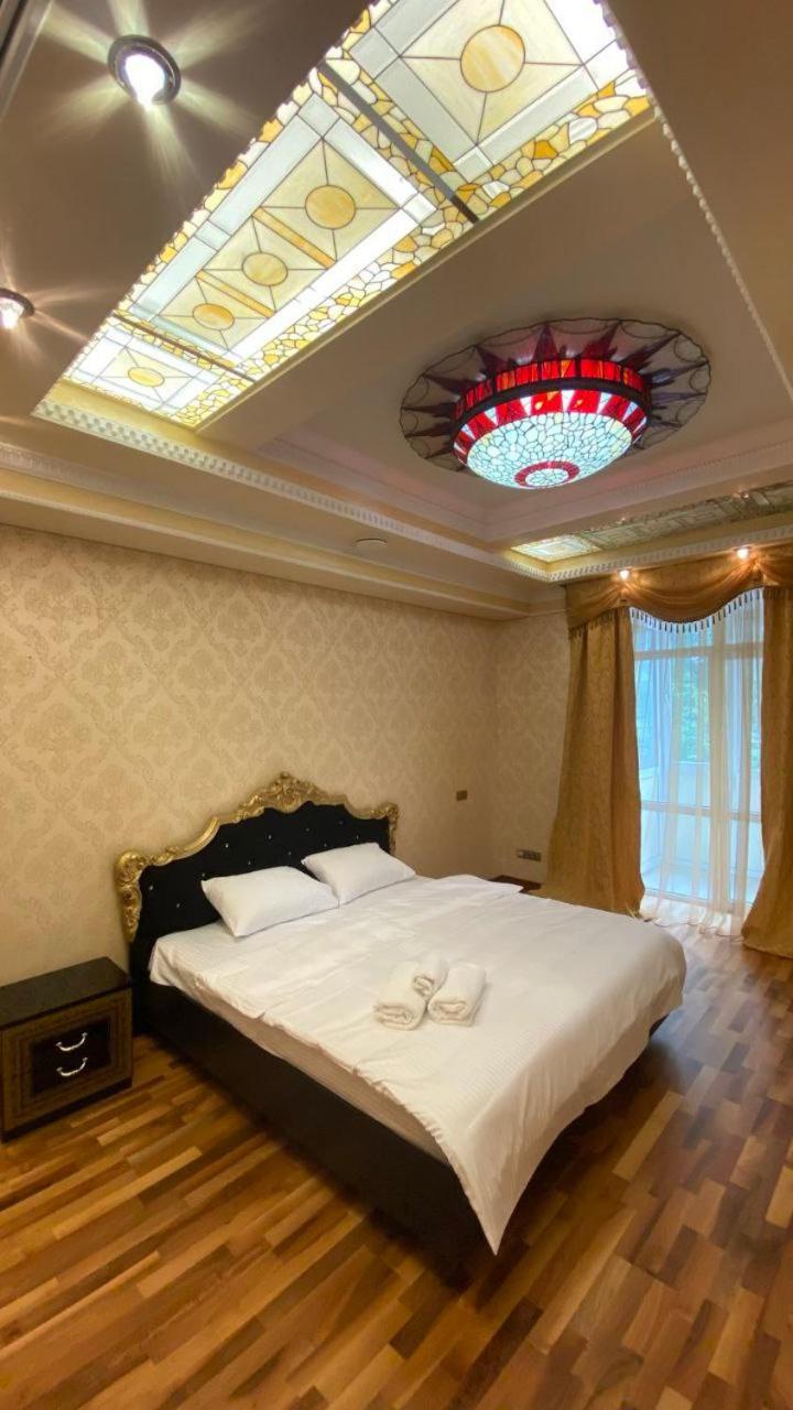 Apartments Rentals Ukraine On Kreshchatik Kyiv Exterior foto